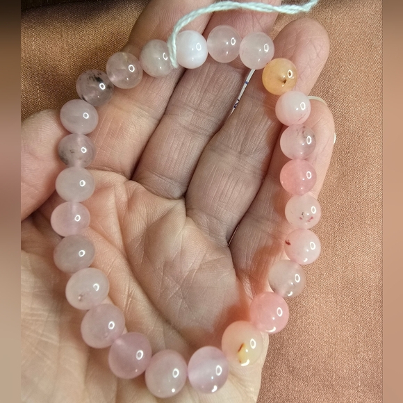 8mm Pink Cherry Quartz Bracelet 🍒🌸 - Picture 5 of 6